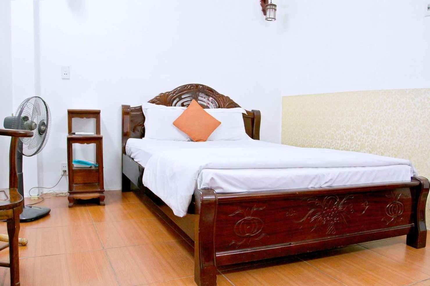 Hoang Cuong Hotel 15 Nguyen Thai Hoc Hanoi Zewnętrze zdjęcie