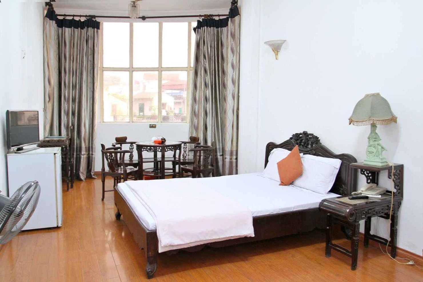 Hoang Cuong Hotel 15 Nguyen Thai Hoc Hanoi Zewnętrze zdjęcie