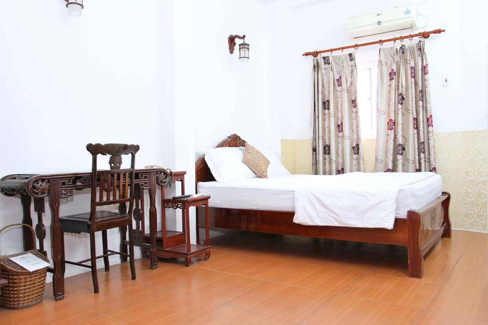 Hoang Cuong Hotel 15 Nguyen Thai Hoc Hanoi Zewnętrze zdjęcie